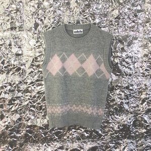 SUNDAY SALE V i n t // sweater-vest