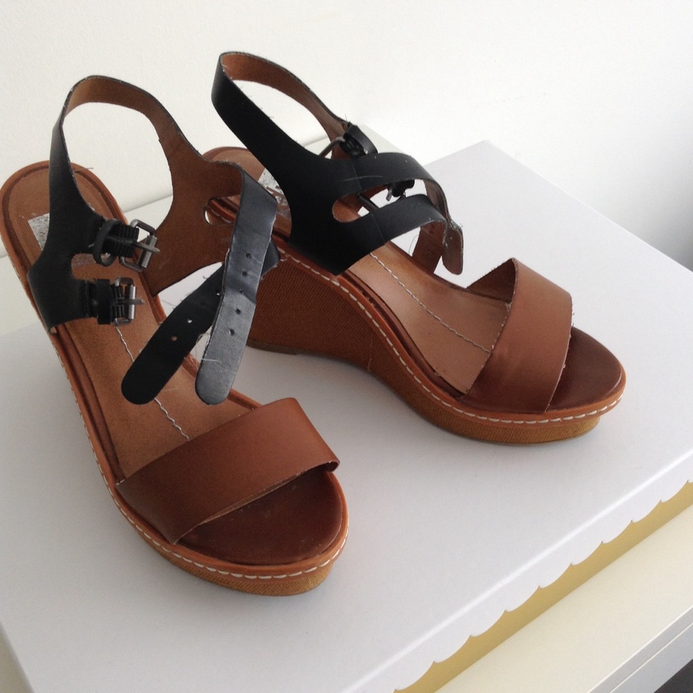 Dolce Vita Wedge Sandals, Great Condition!