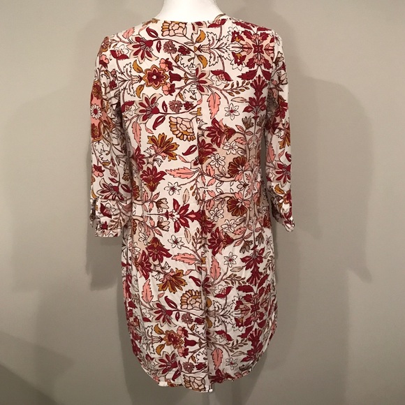 Old Navy Red/Gold Floral Dress. Size XS - Picture 3 of 4
