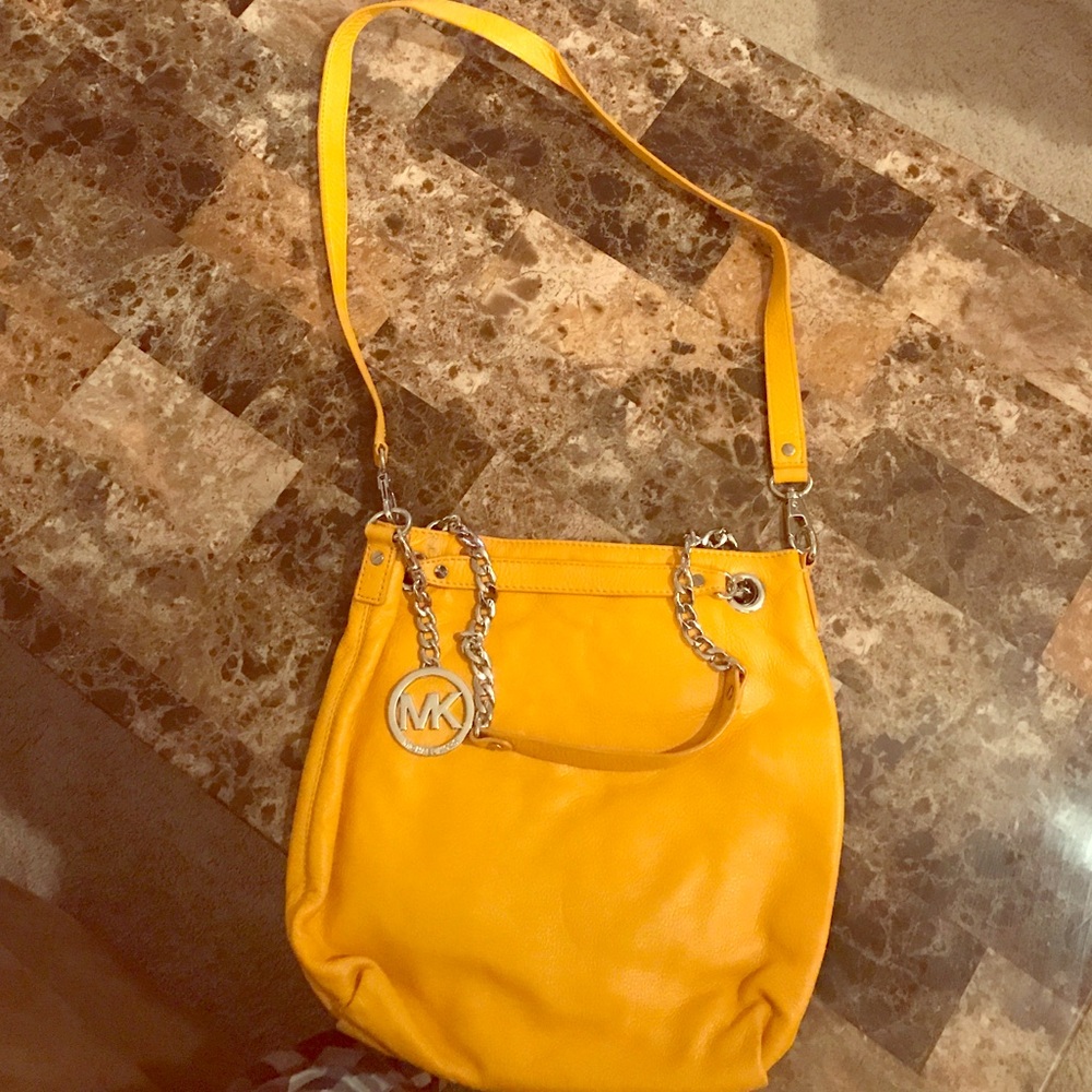 Michael kors cross body