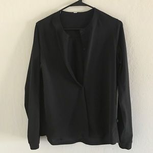Lululemon black dress shirt
