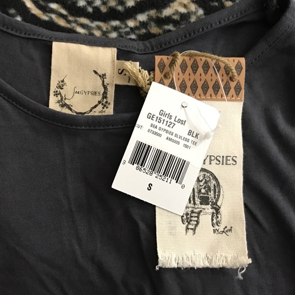 Brand new tank top - Picture 3 of 3