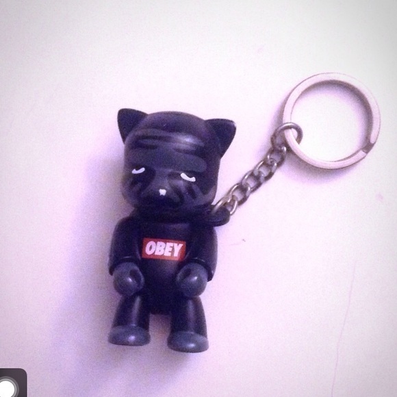 Obey Accessories - 🐱 Cat Keychain🐯
