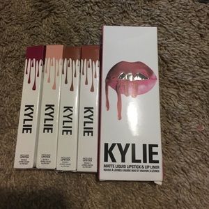 not real kylie! but cute matte liquid lipstick