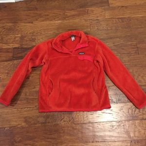 Women's Patagonia pullover. Cajun color