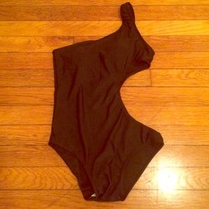 Black cut out one shoulder bathing suit