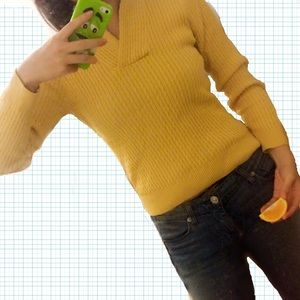 Ginger Yellow V-neck Sweater