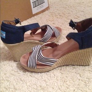 TOMS blue stripe wedge heel size 9