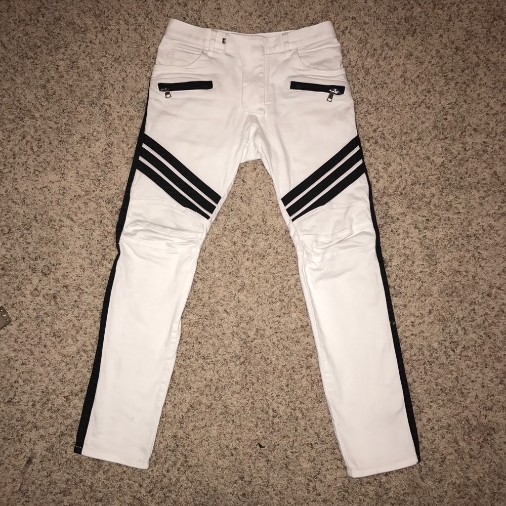 ⛔️SOLD⛔️ White Balmain Jeans