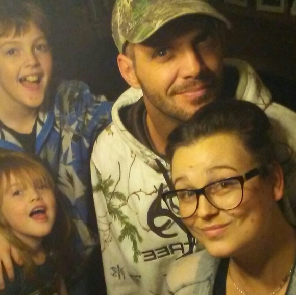 Meet your Posher, Crystal - Picture 2 of 4