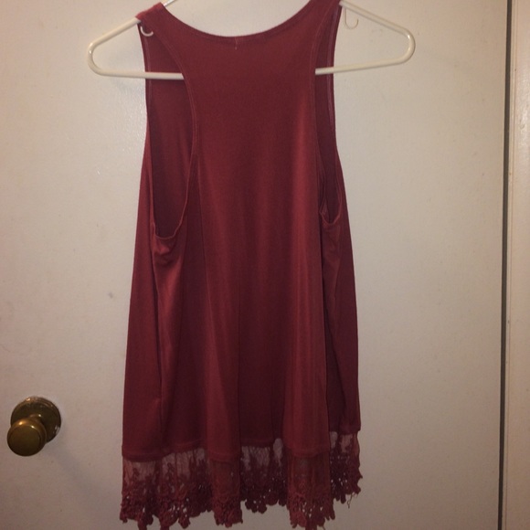 Razorback tank, with the lace trim at bottom - Picture 2 of 2