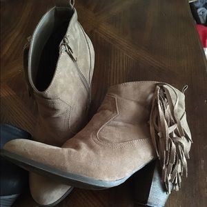 Size nine booties