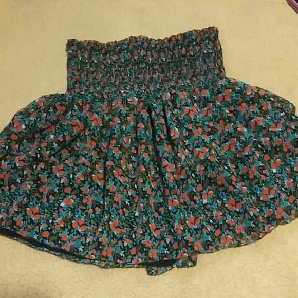 Forever 21 Dresses & Skirts - SMOCKED WAIST FLOUNCY FLORAL SKIRT