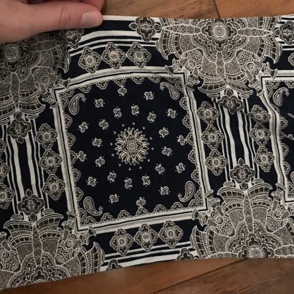 Brand New Yoga Pants - Picture 2 of 3