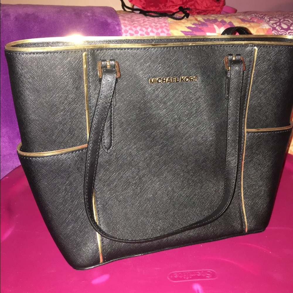 Black Michael Kors purse