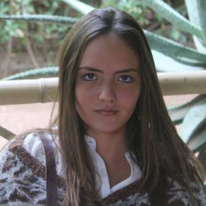 Meet your Posher, Maria manuela