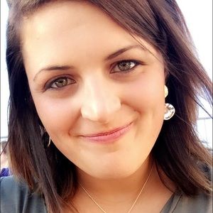 Meet your Posher, Heidi