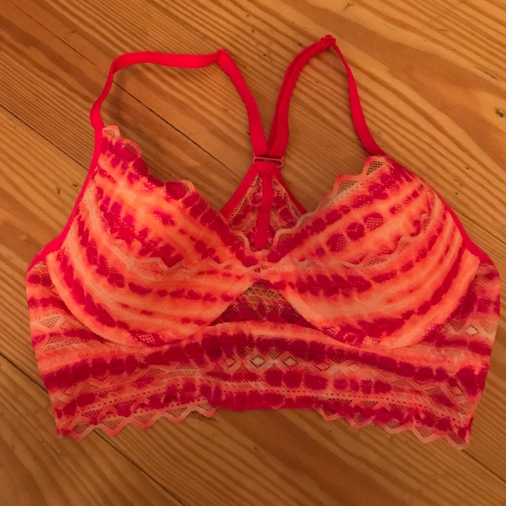 Victorias Secret PINK Racerback bra size XS