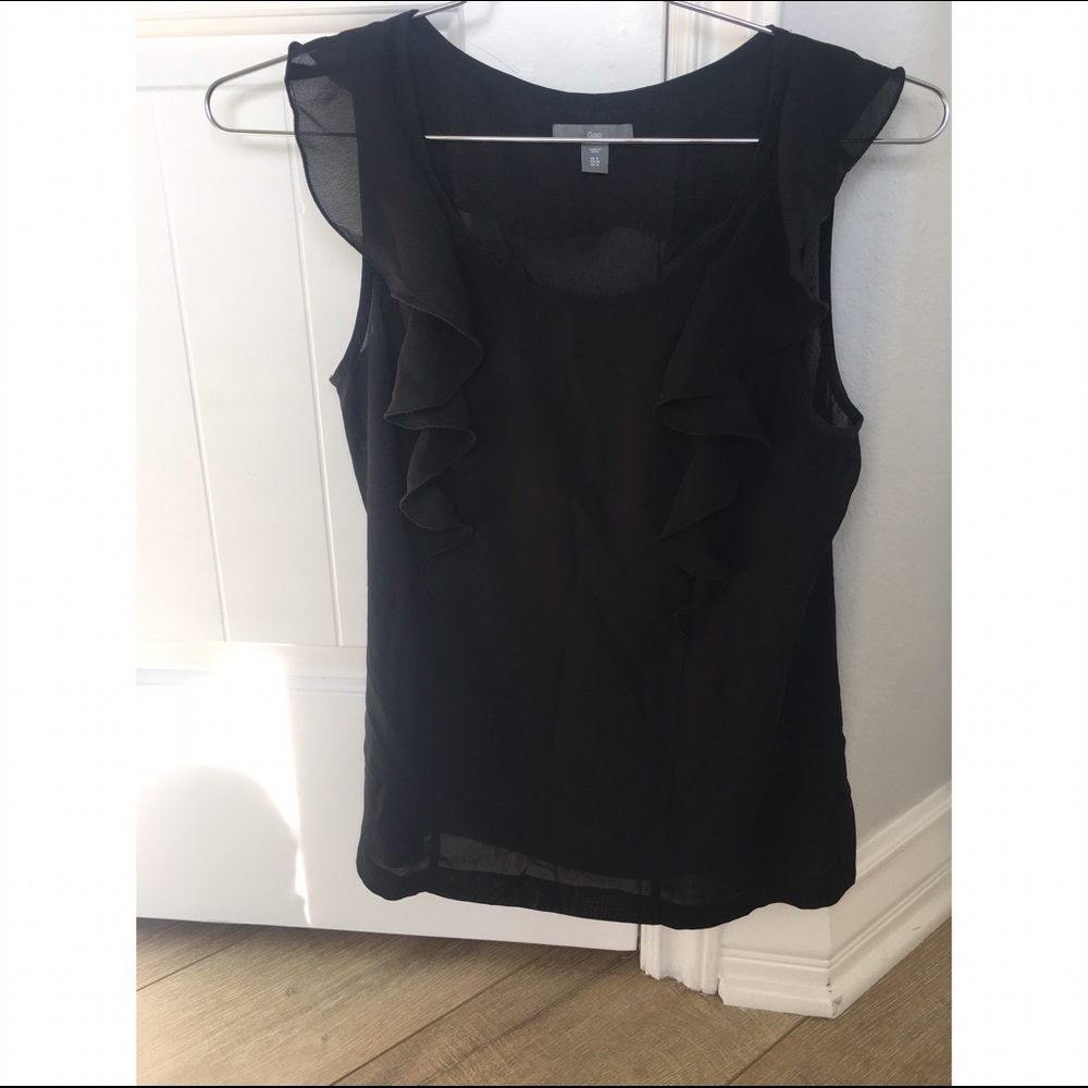GAP black top