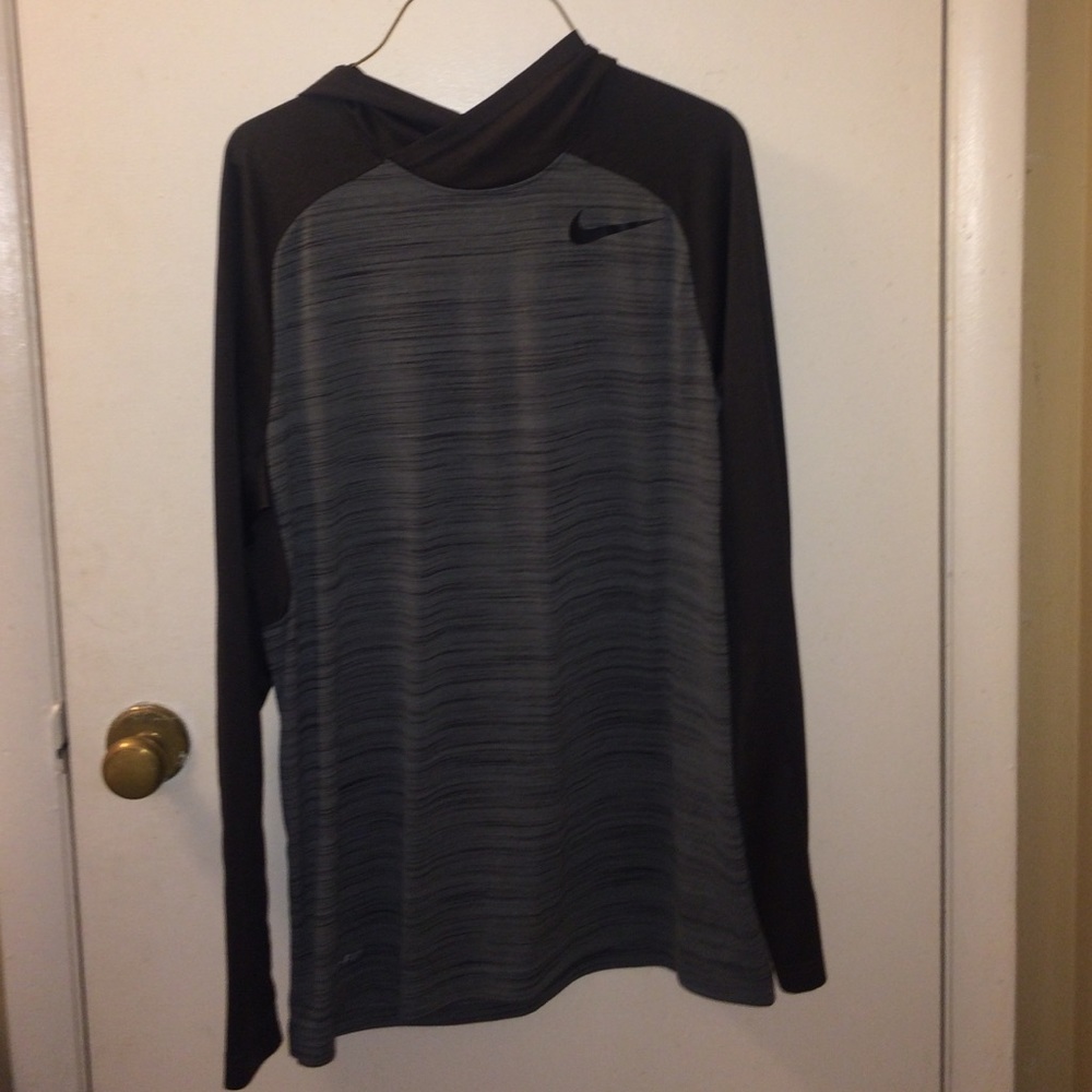 Men's nike dri-fit thin pull over