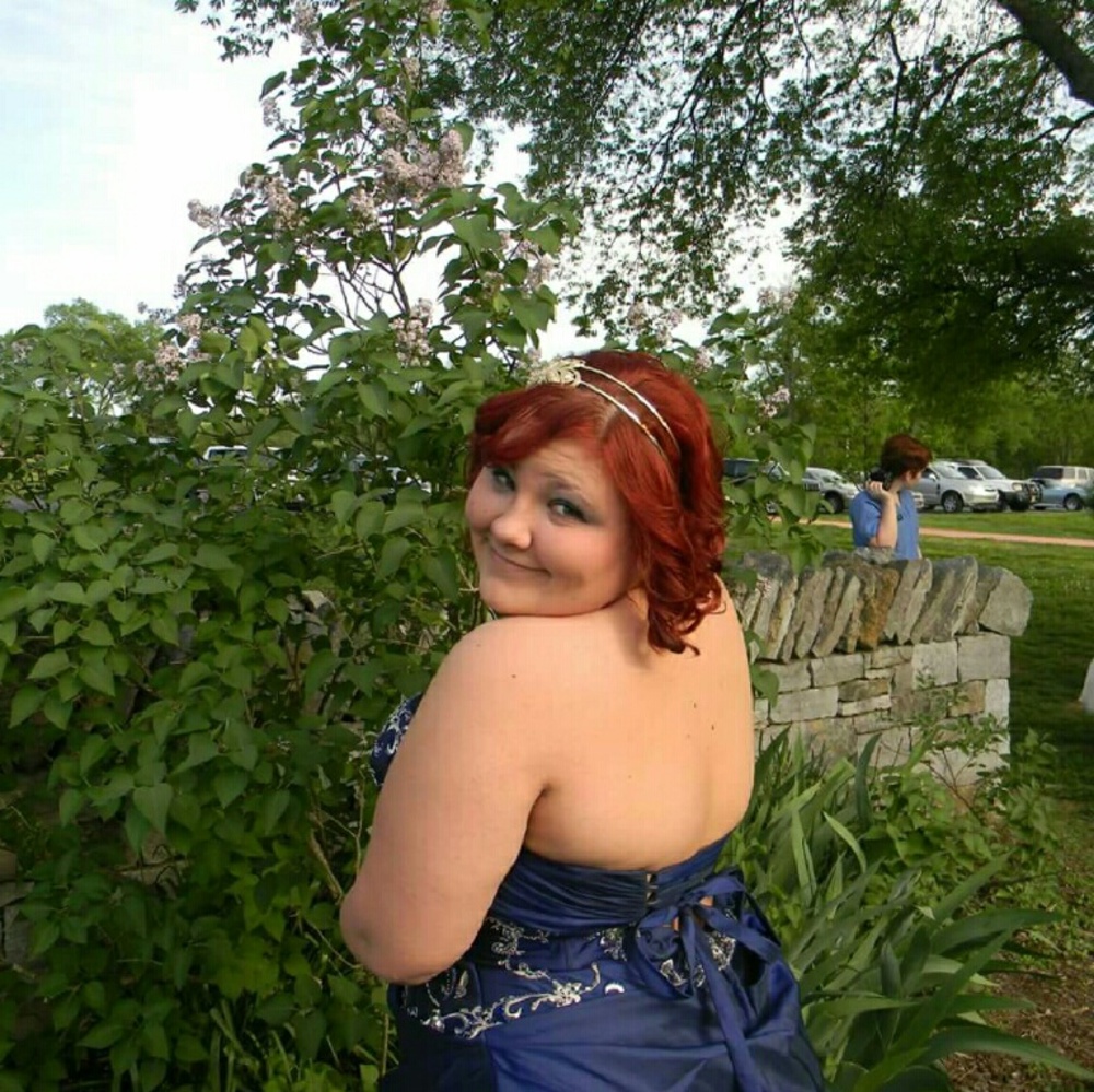 Privada royal size 18 prom dress