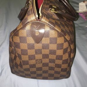 Authentic Louis Vuitton speedy bag