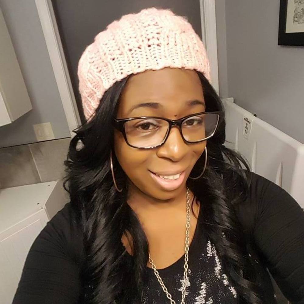 Meet your Posher, Erica