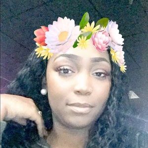 Meet your Posher, Deangelia