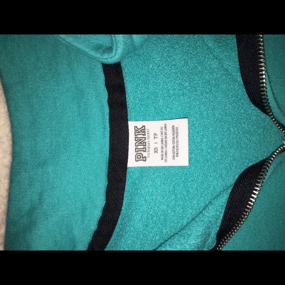 VS PINK pullover