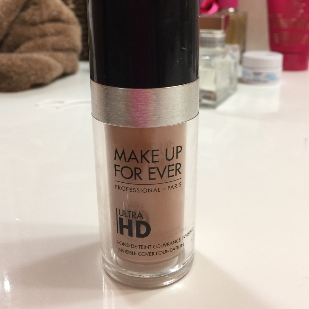 Make up forever HD foundation