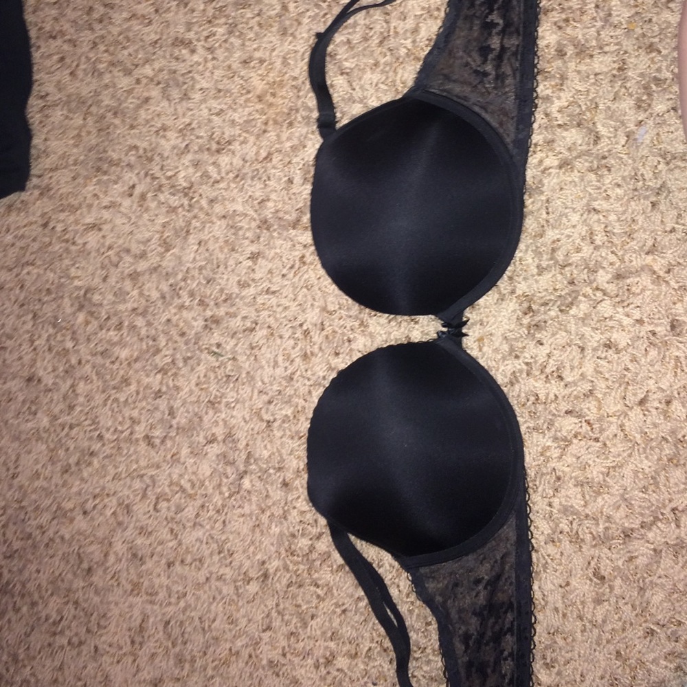 Victoria secret slight push up never been worn