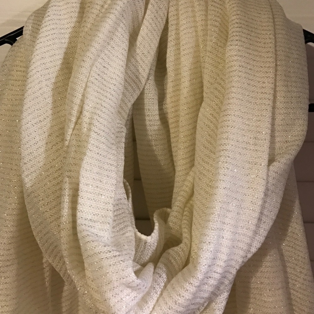 Scarf - Picture 2 of 2
