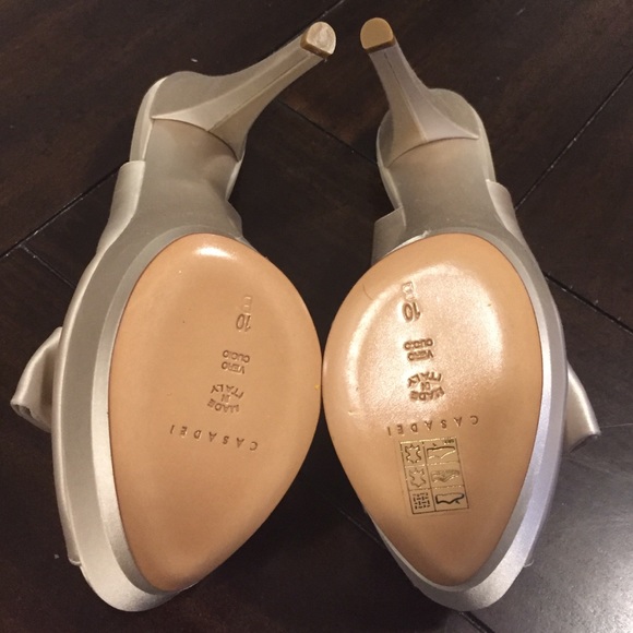 Casadei Nude Satin Slingbacks NWT - Picture 3 of 4