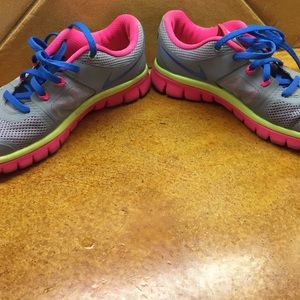 Nike youth size 6 or women's size 7.5