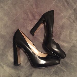 Black Nine West pumps