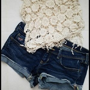 HOLLISTER size 3 shorts