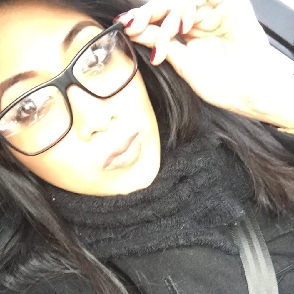 Meet your Posher, Tin