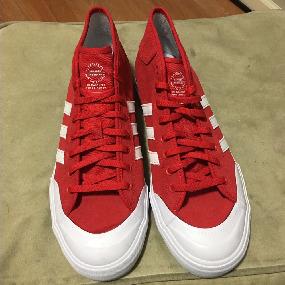 Matchcourt Mid Red & White Shoes