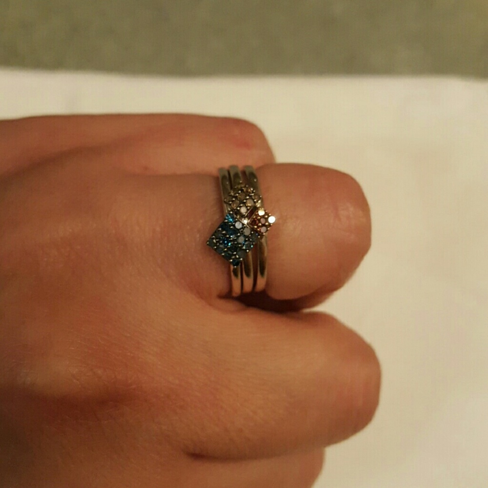 3 stacks rings