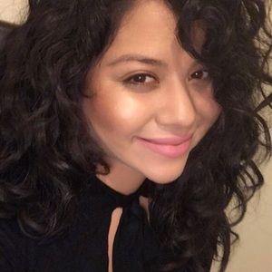 Meet your Posher, Lissette