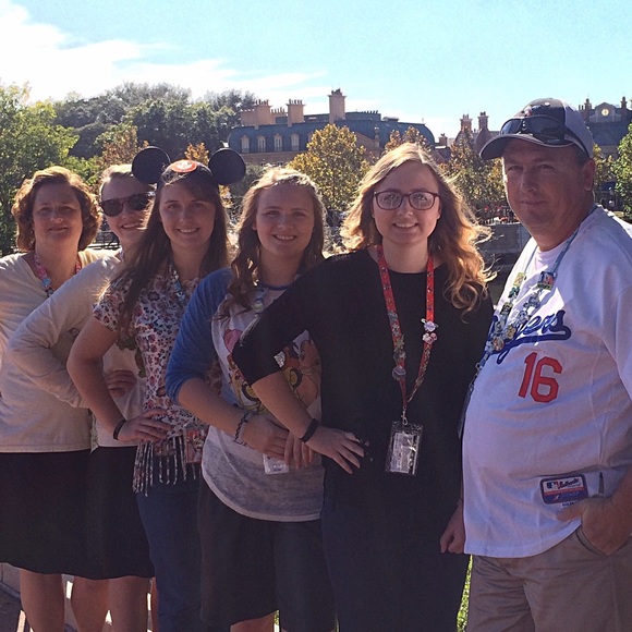 Help Us Get Back To Disney 😊 - Picture 4 of 4