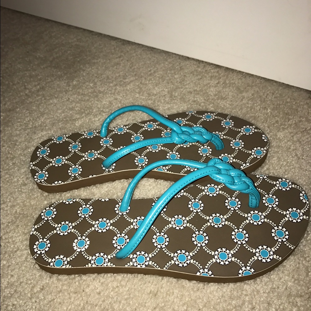 NEVER WORN Vera Bradley sandals