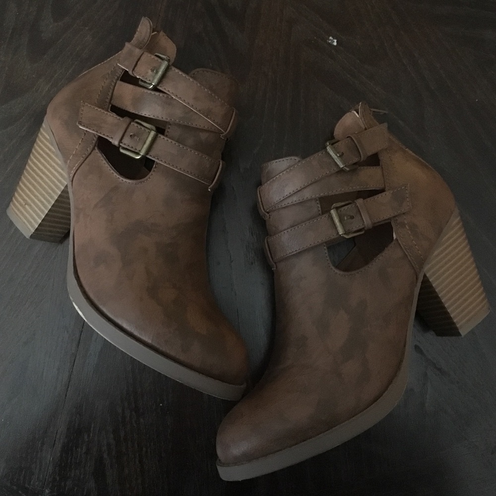Adalynn Cognac Booties