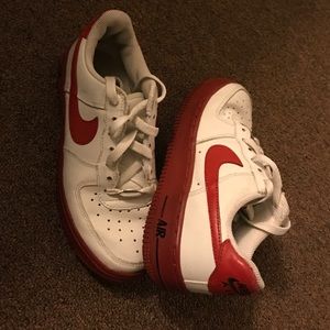 Af-1 red and white