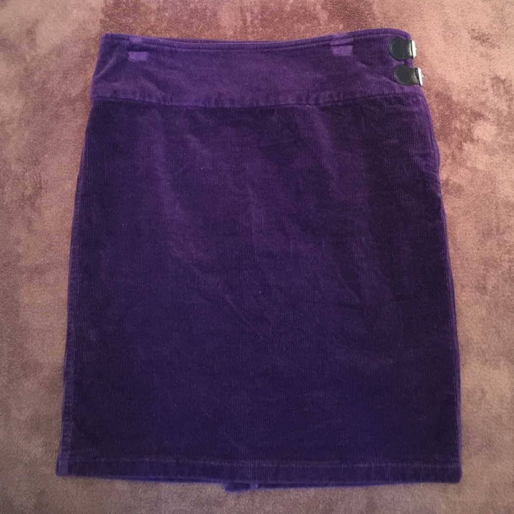 American Eagle Corduroy skirt