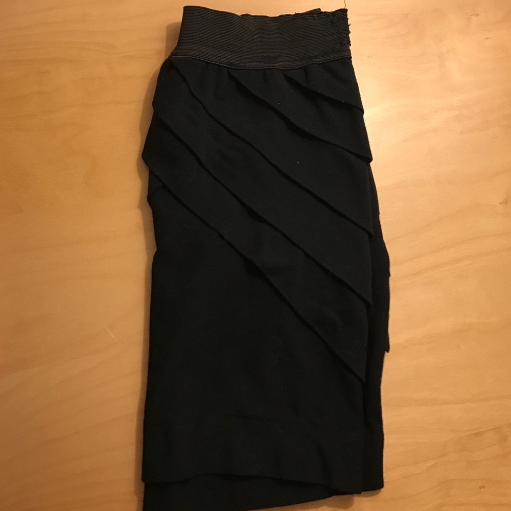 Black bodycon skirt
