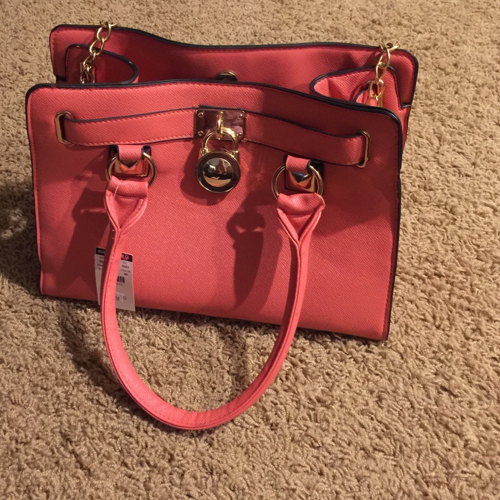 NWT purse