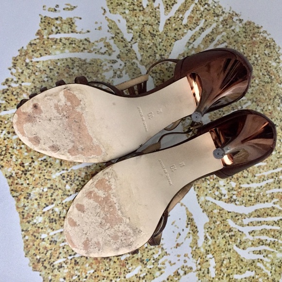 KORS Bronze Cage Heels - Picture 3 of 6