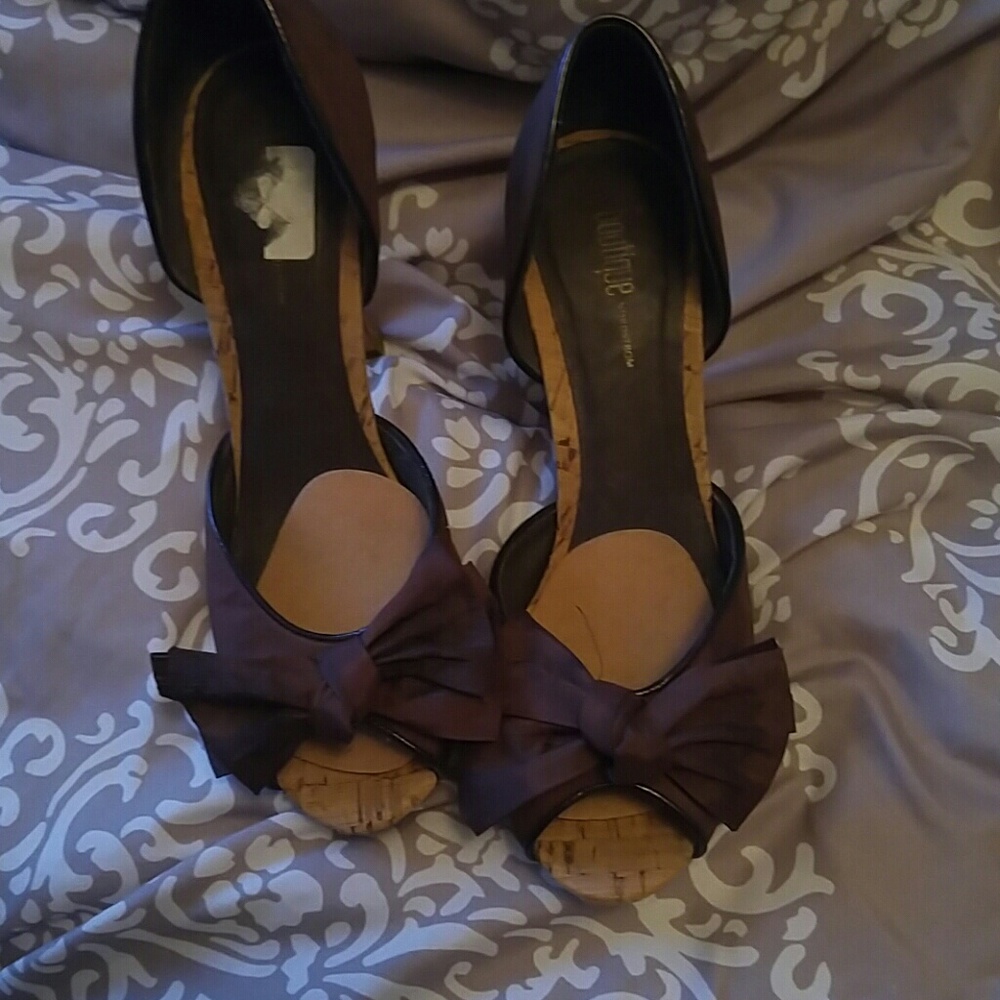 Shoes - Picture 1 of 3