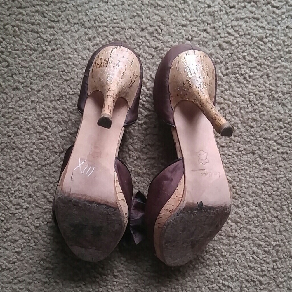 Shoes - Picture 3 of 3